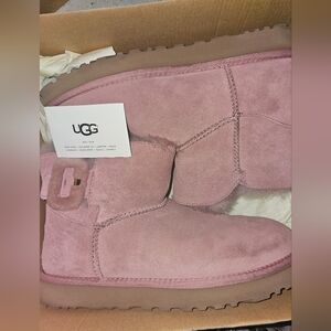 UGG Mauve/Dusty Rose Boots w/ buckle